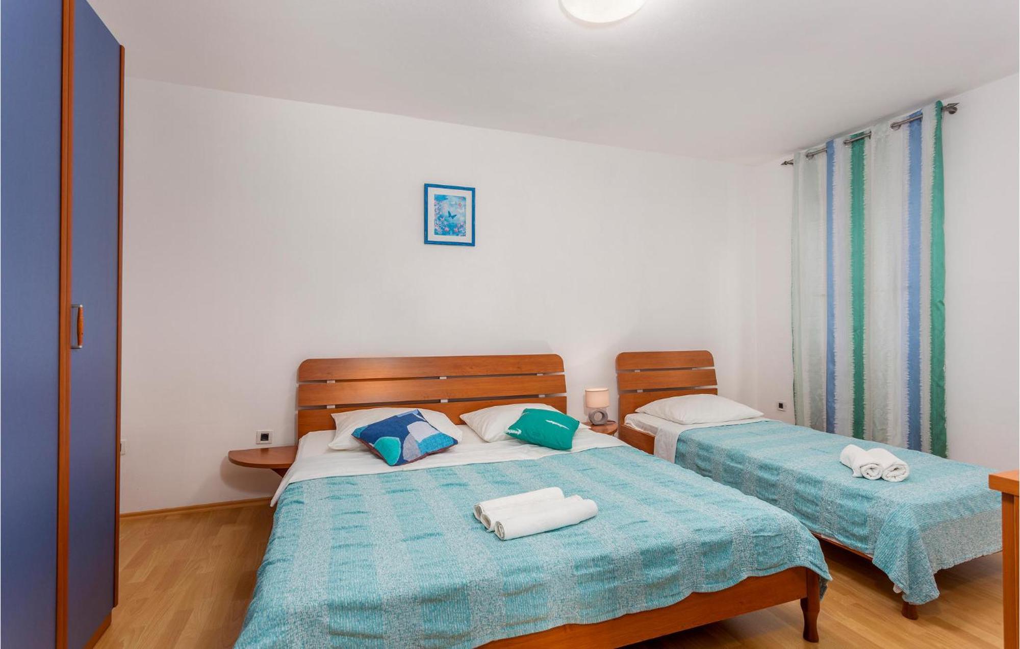 Beautiful Apartment In Pinezici With Wifi Ngoại thất bức ảnh