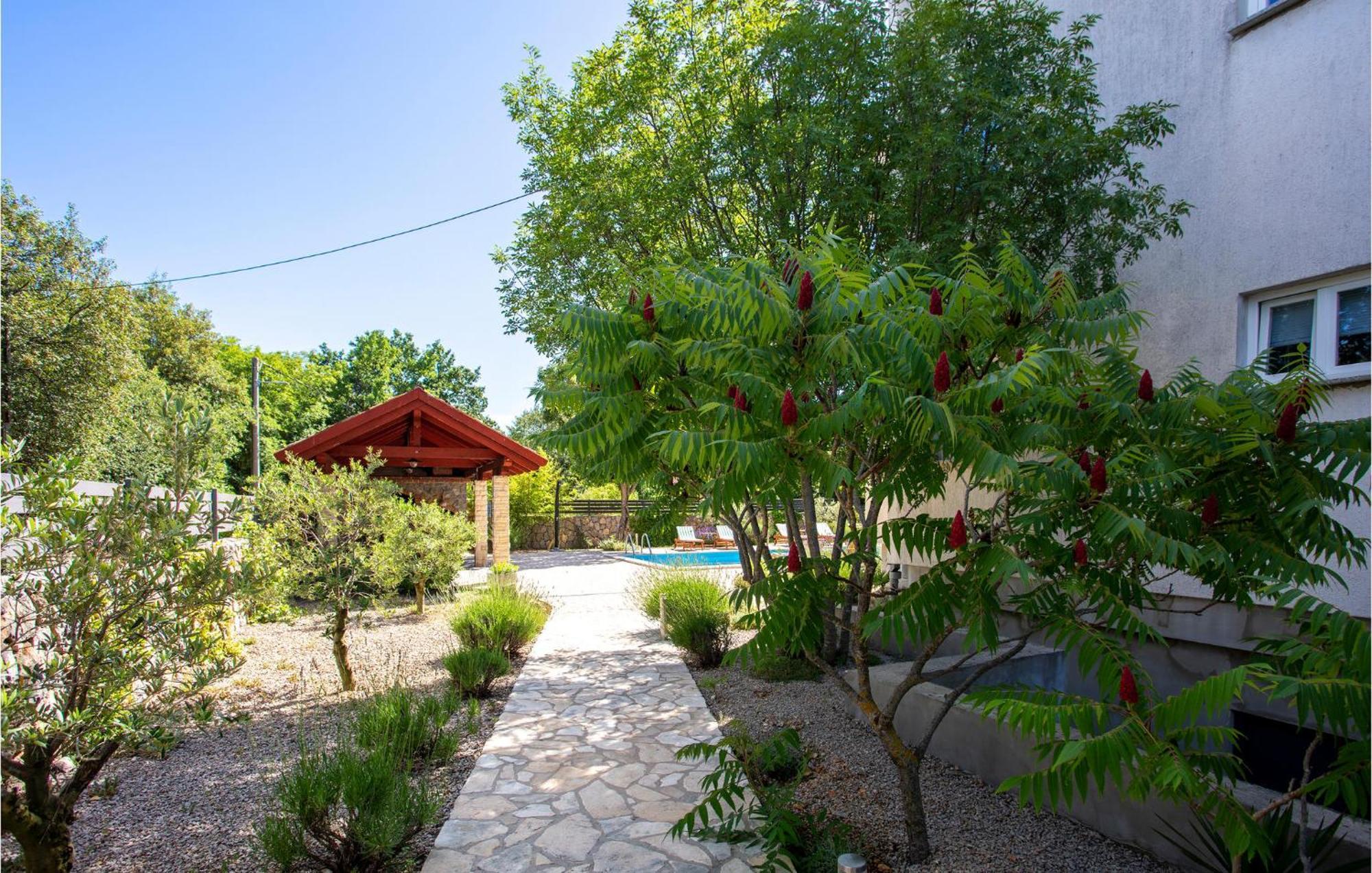 Beautiful Apartment In Pinezici With Wifi Ngoại thất bức ảnh
